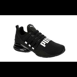 Pumas sneakers sz Jr 4.5 C - Women Sz 6